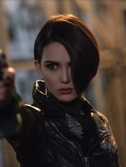 摩天营救_宅剧情