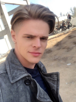 天眼风云_宅剧情