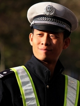 愤怒的小孩_宅剧情