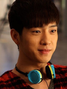 新编辑部故事_宅剧情