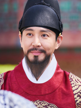 王后伞下_宅剧情